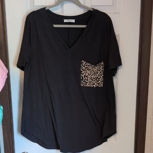 Zenana Outfitters Black Relaxed Graphic Tee